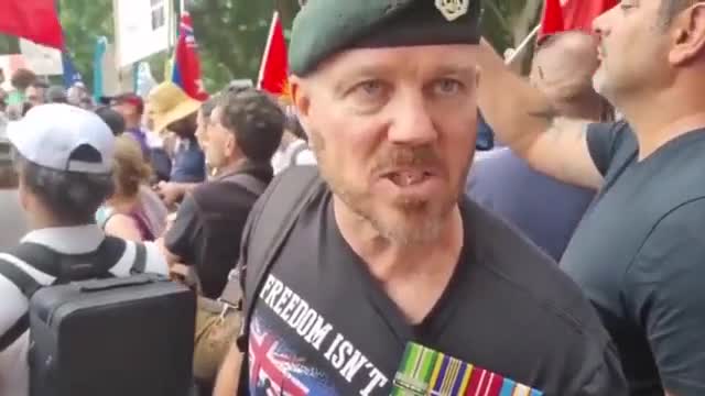Austrailian Military Veteran Supporting Protectors At Freedom Rally Against Government Tyranny