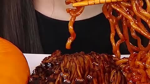 Black Bean Noodles, Spicy Enoki Mushrooms #zoeyasmr #zoeymukbang #bigbites #mukbang #asmr #food #먹방