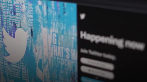 Elon Musk confirms former NBCUniversal executive as new Twitter boss