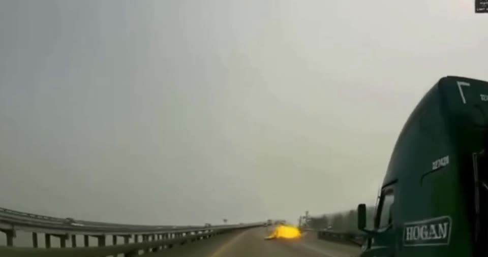 In the USA, a helicopter fell from the sky onto a busy highway