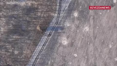 Lancet drones target 3 Ukrainian tanks in treeline, Klishchiivka area