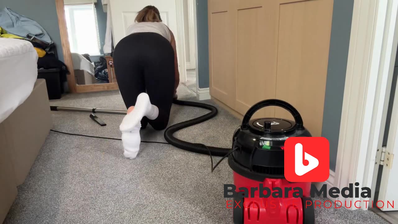 ItsHannnah on Barbara Media Exclusive Production 2