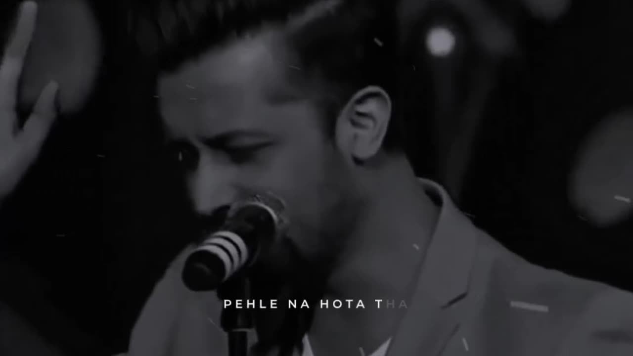 Heyyy atif aslam voice heart touching 🥰