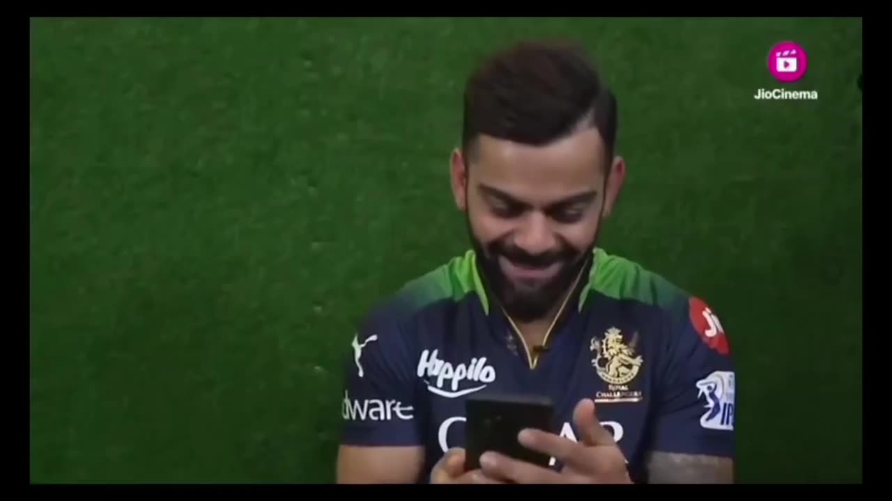 Virat reaction on Punjabi commentry