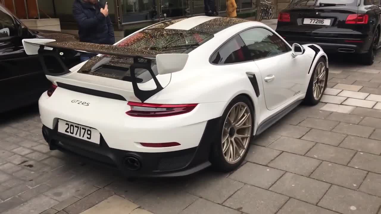 GT2RS and Lamborghini Aventador what one would you have_