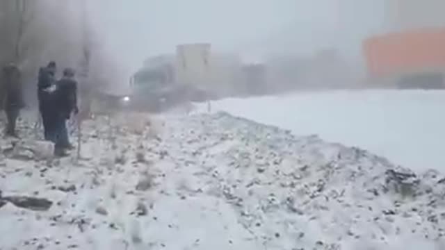 A Massive crash reported in Pennsylvania United States with more than 40 vehicles.