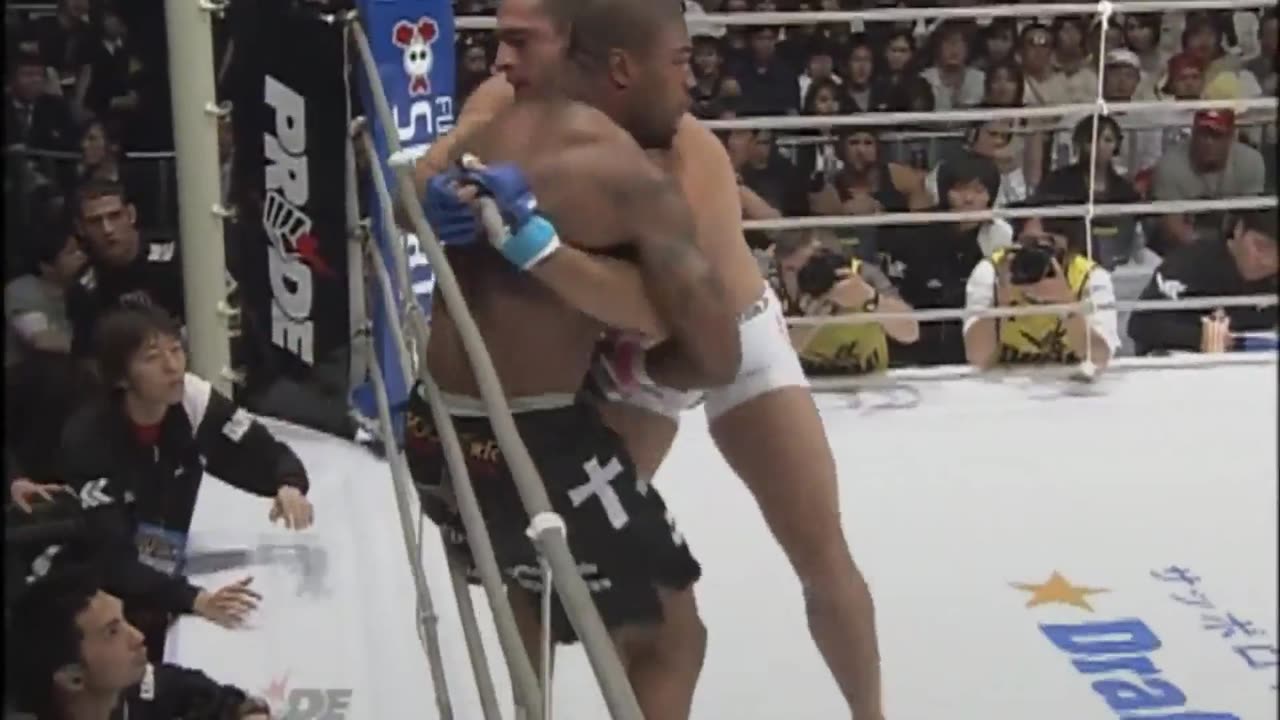 Mauricio Rua vs Rampage Jackson PRIDE : Total Elimination 2005