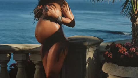 Rihanna pregnancy