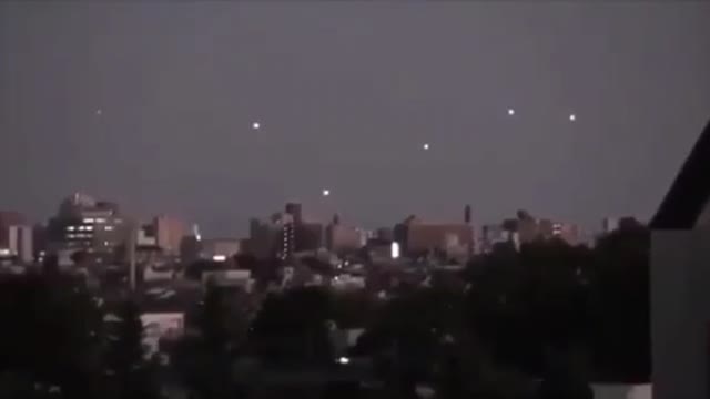 FLEETS OF UFOs CHARIOTS OF GOD ANGELS HOVERING APPEARING & DISAPPEARING🕎Matthew 16;27-28 “ANGELS”