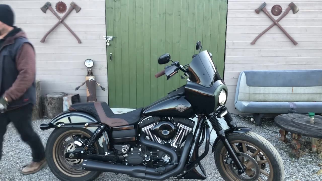 Harley Davidson (110ci) DYNA start-up video