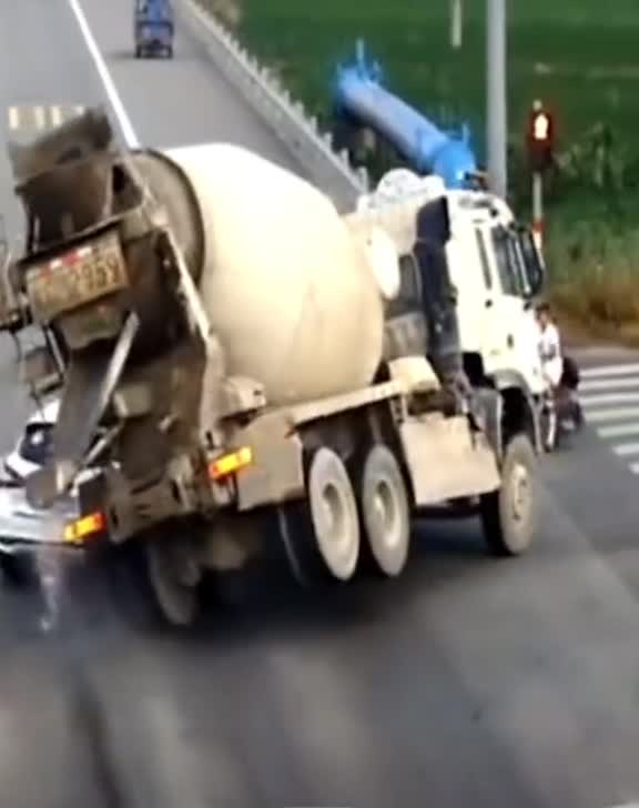 dangerous traffic accidents