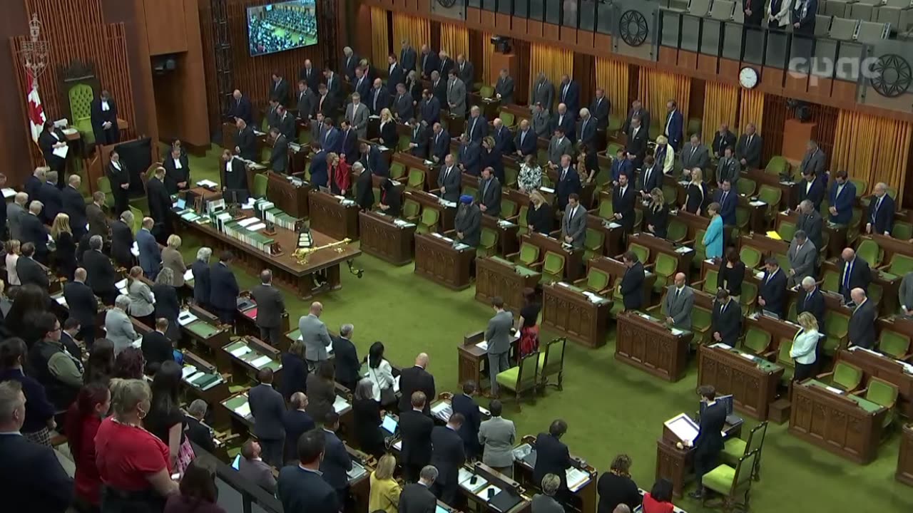 The House of Commons observes a moment of silence in honour of Gordon Lightfoot