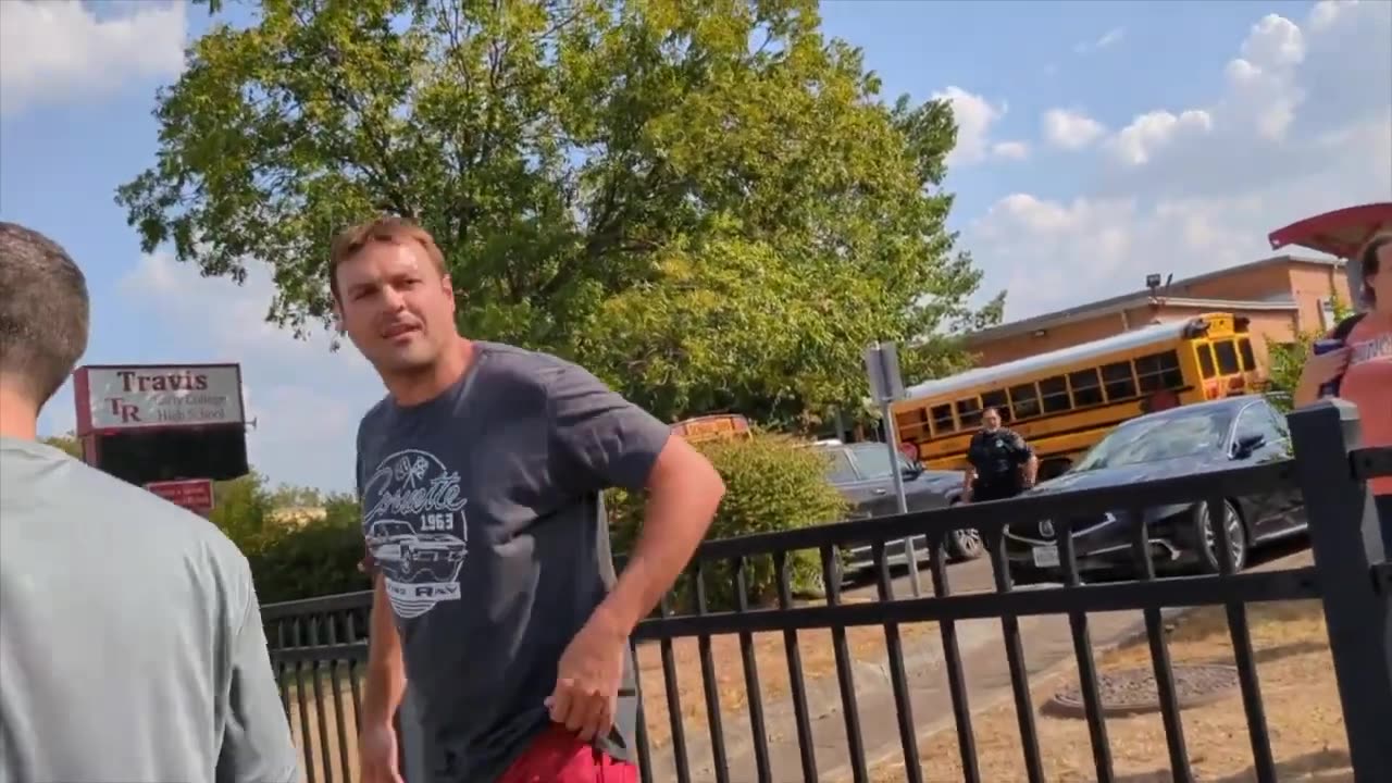 Sinners Tries & Fails to Grab Bullhorn _ Open Air Outreach _ Jesse Morrell
