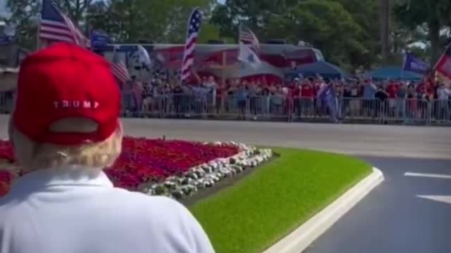 Trump Gets MASSIVE President's Day Ovation Outside Trump International