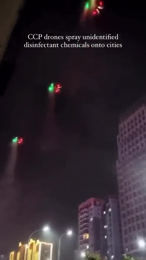 Κινεζικά drones φέρονται να ρίχνουν απολυμαντικά χημικά πάνω από μια πόλη