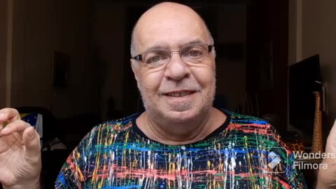 Fuzil,Diplomação e A guerra mundial de narrativas.