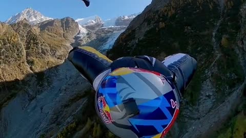 Record wingsuit champions