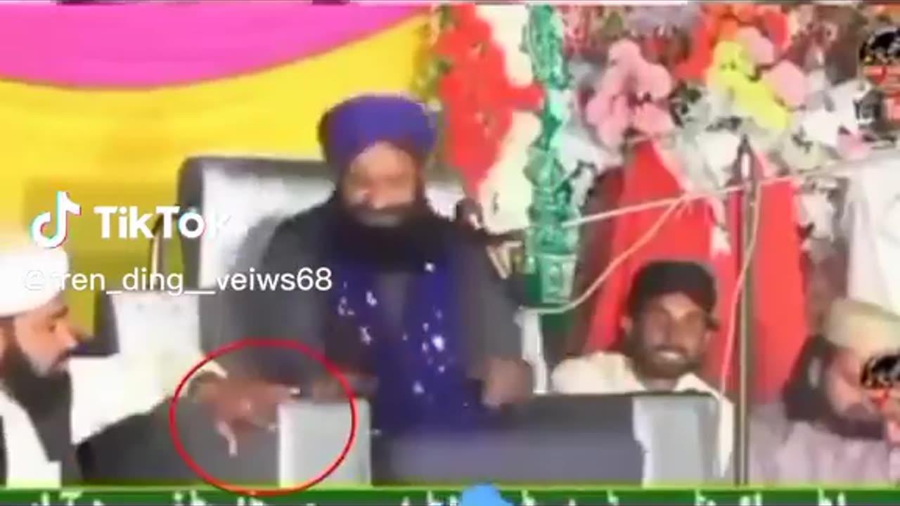 Qari sahib k pas bathna ka anjam😝😝😝😝😝😝🤓🤓🤓🤓🤓