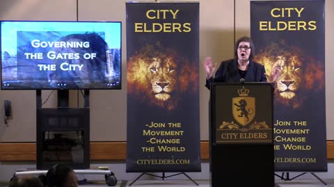 Linda Murphy speaks to City Elders