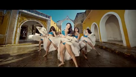 Luis Fonsi, Manuel Turizo - Vacaciones (Official Video)