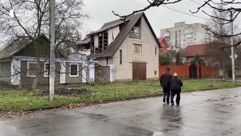 Paramedic among two killed in shelling at Kherson aid station