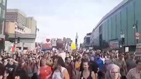 Significant demonstration underway in Montreal against proof of vaccination and masking measures