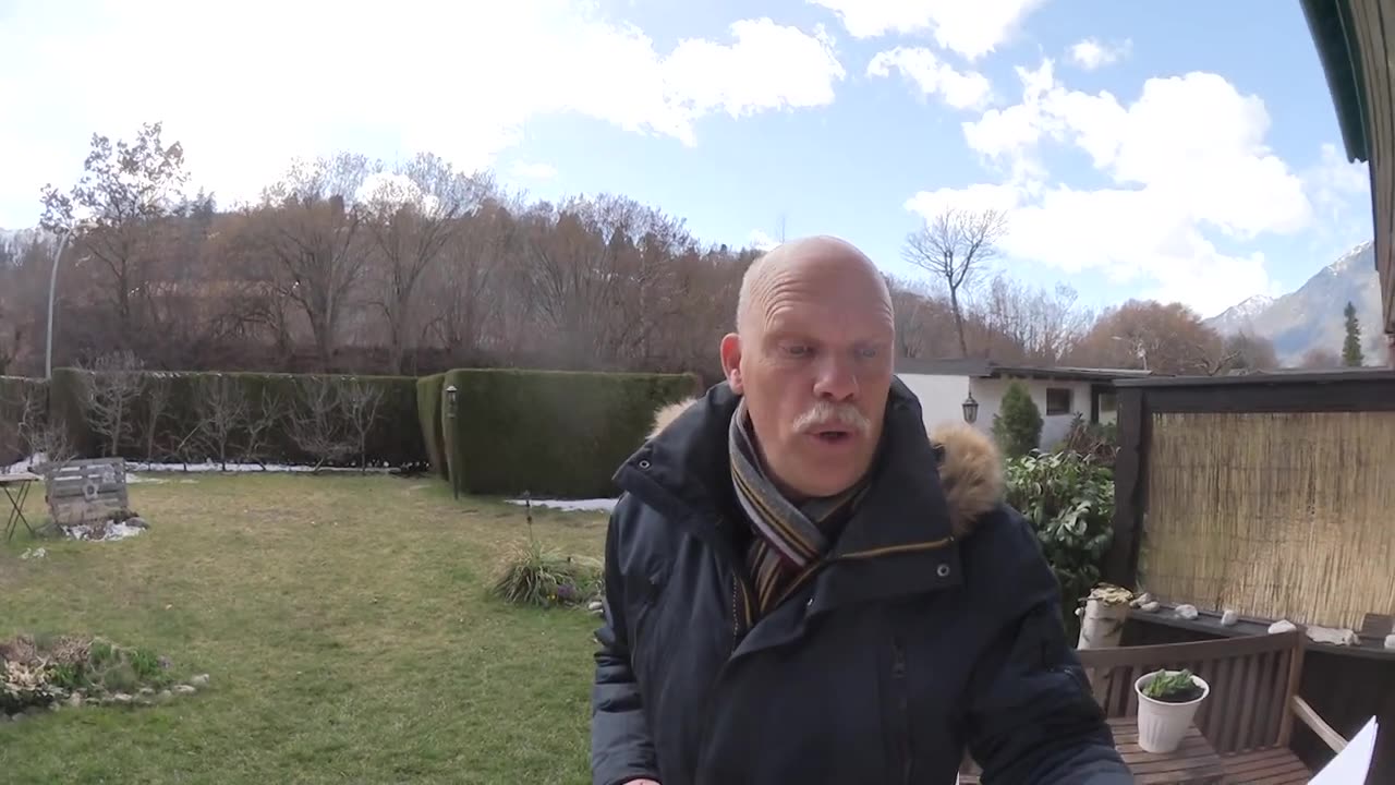 PROVOCAÇAO COM BOMBARDEIRO NUCLEAR B-52 - COLISAO COM DRONE AMERICANO