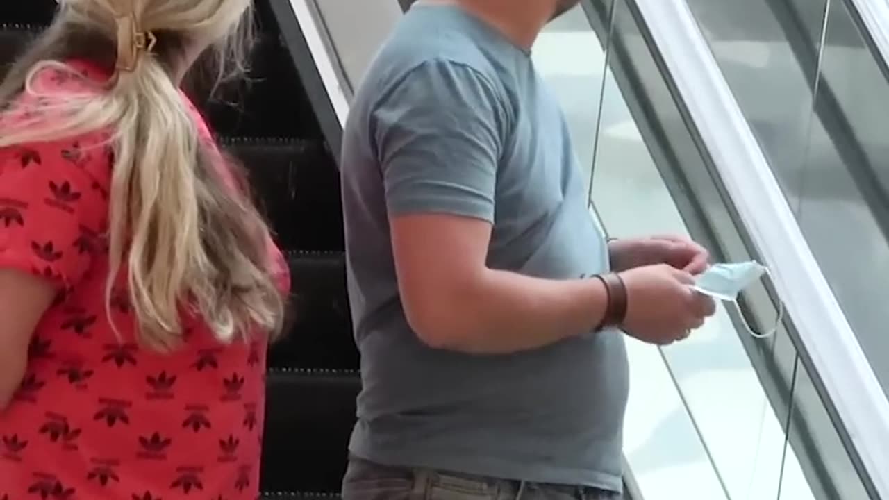 Prank on girl in mall