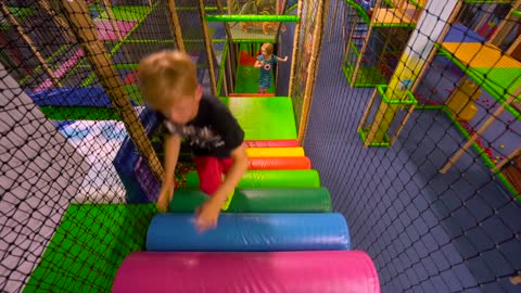 Fun Indoor Playground for Family and Kids at Leo's Lekland