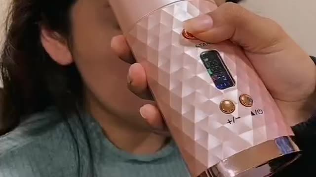 Hair curling device