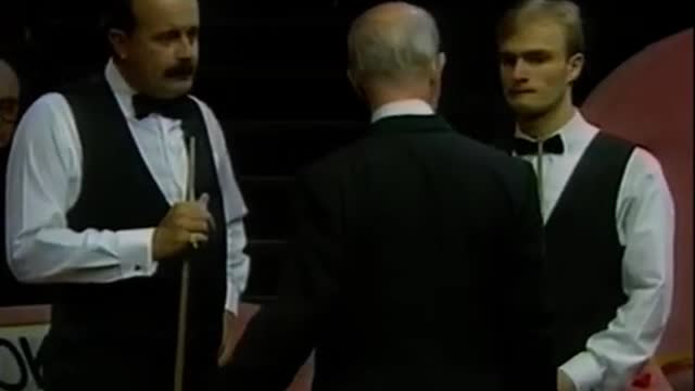 Willie Thorne - RE-RACK DRAMA! [1995 World Snooker Championship]