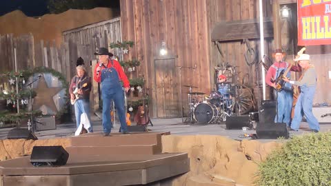 Krazy Kirk and the Hillbillies @knotts berry farm - all i want for christmas