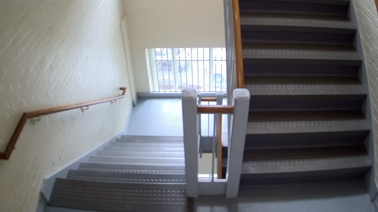 3896FHOB05Stair8_2021-01-06_11h19min02s777ms.mp4