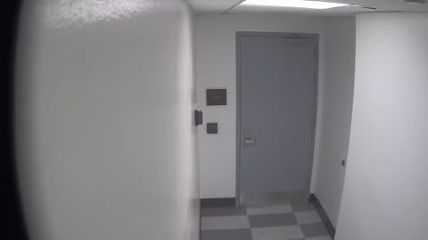 6141RHOBG1G101DStairwayLobbyEntry_2021-01-06_05h40min02s453ms.mp4