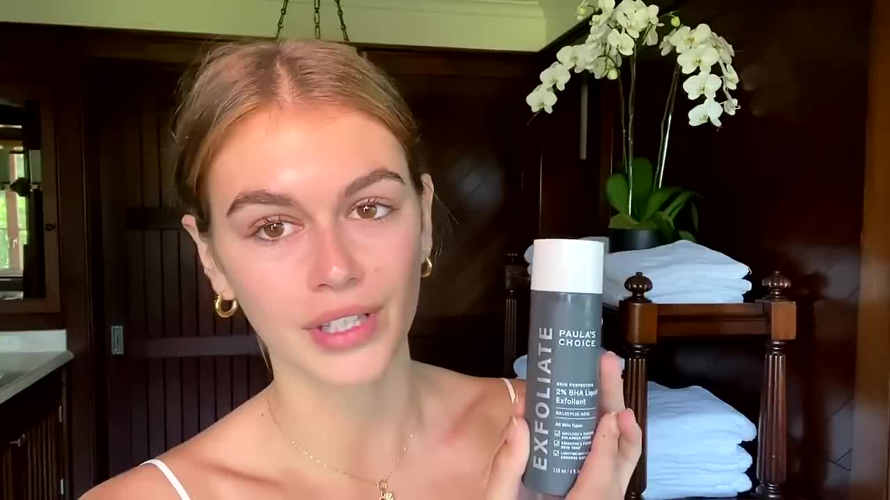 Kaia Gerber’s Guide to Face Sculpting and Sun-Kissed Makeup _ Beauty Secrets _ Vogue