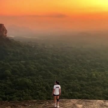 Stunning sunsets in Sri lanka