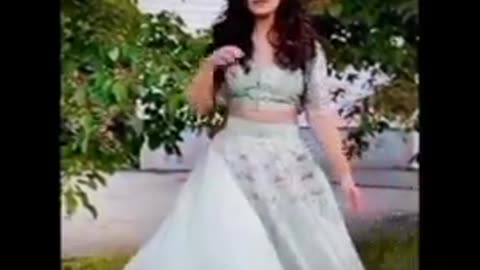 #reel #clip #फिल्मी #bollywood #gazabpost #madhukiran #viralpost #fashion