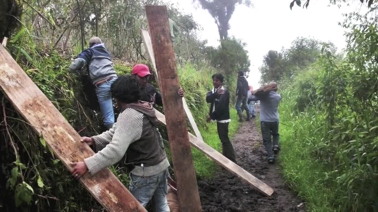 A new home for 20 poor Andean families in Ecuador