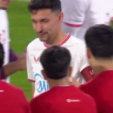 Jesus Navas breaks down in tears as he plays final game