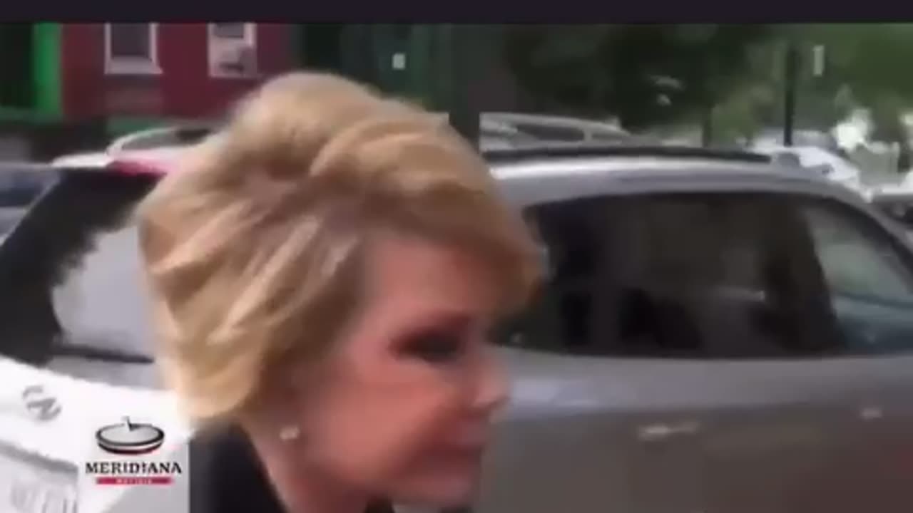 Flashback: Joan Rivers Tells Reporter Obama is Gay, Michelle is a Man