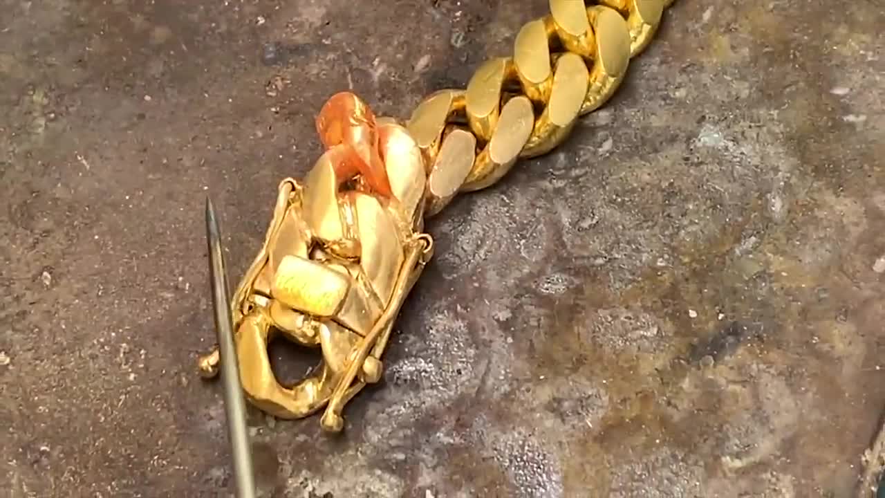 Making a Pure Gold Cuban Link Chain (Handmade 24 Karat)7