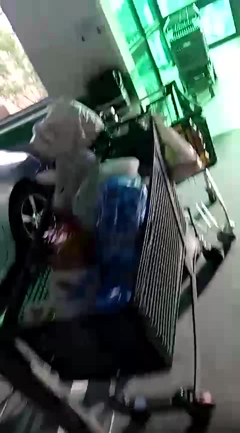 Sánchez gestiona mal su cartilla de racionamiento para gitanos, en vez de 110 € ingresa 3.000 € (2)