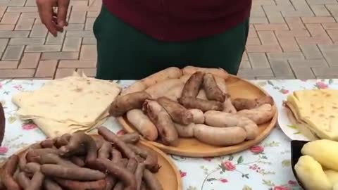 HOMEMADE SAUSAGE