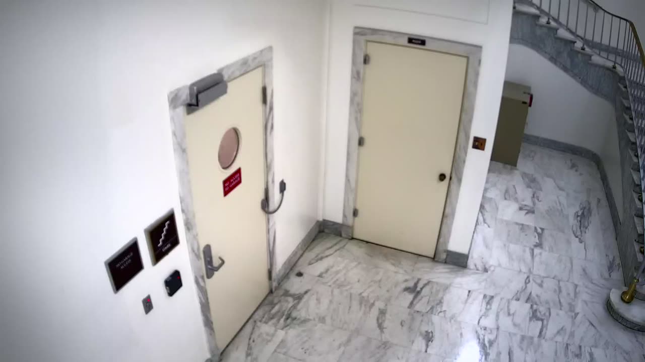 6130RHOBGRRGST4Stairwell4_2021-01-06_23h40min02s940ms.mp4