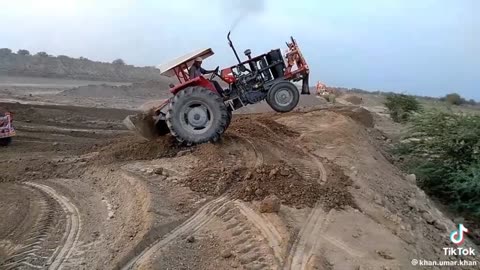 #pakistanidriver #pakistan #tractor #attitude #sigmamale #machinery