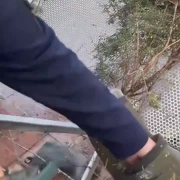 Belgium Police Stand With Farmers