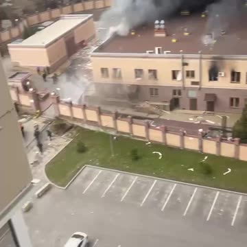 The Russian headquarters of the FSB in Rostov still burns