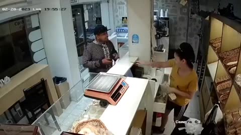 Robbery on the Bakery 😮😮😮🤯