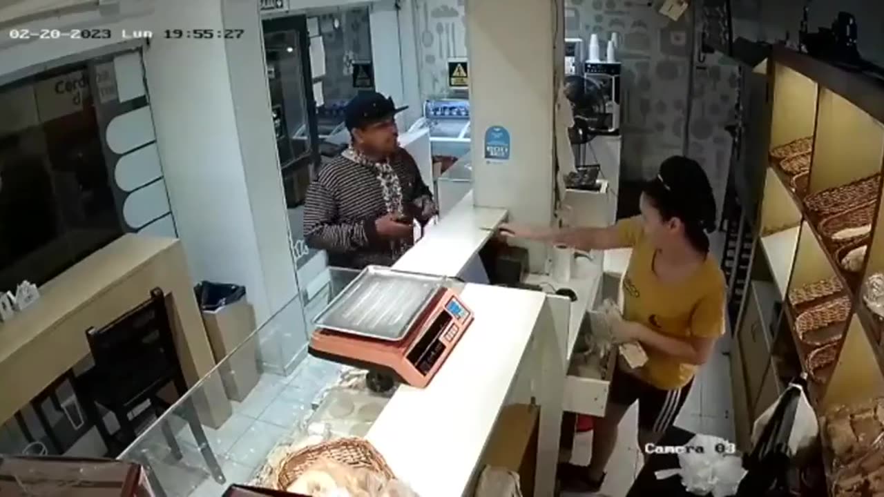 Robbery on the Bakery 😮😮😮🤯