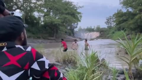 Behind the scene - 6 Se'at Kelelitu